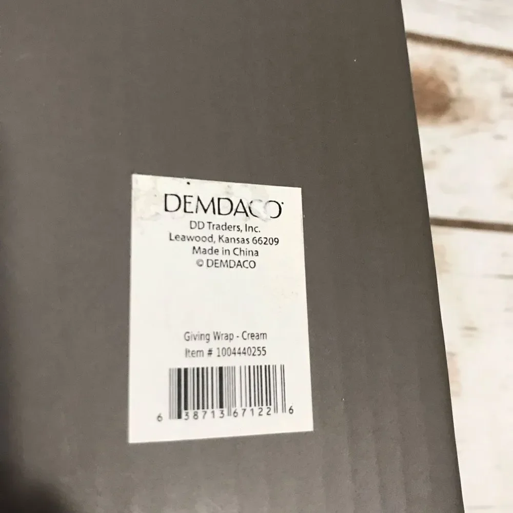 Demdaco Giving Wrap‎ Soft Scarf cream nwt